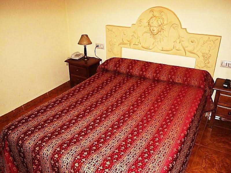 Hotel Hostal Bellido Montilla Zewnętrze zdjęcie